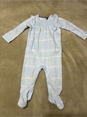 7 For All Mankind Los Angeles 
Light Blue Striped Smocked Footie
